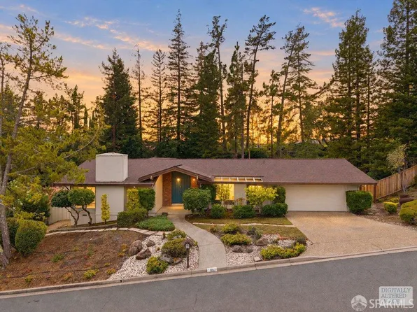 85 Warfield Dr, Moraga, CA 94556