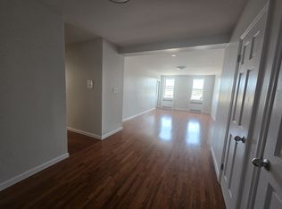 43-31 Ithaca St #404, Elmhurst, NY 11373