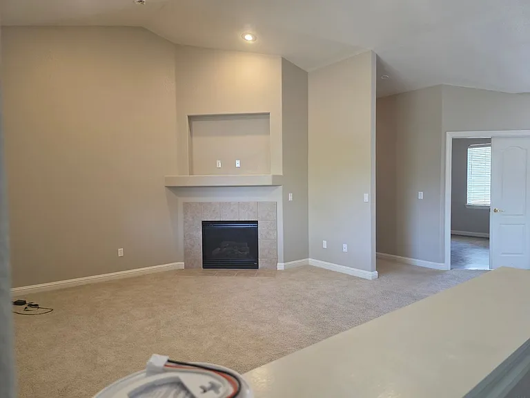 1458 Cardiff Dr — Photo 7