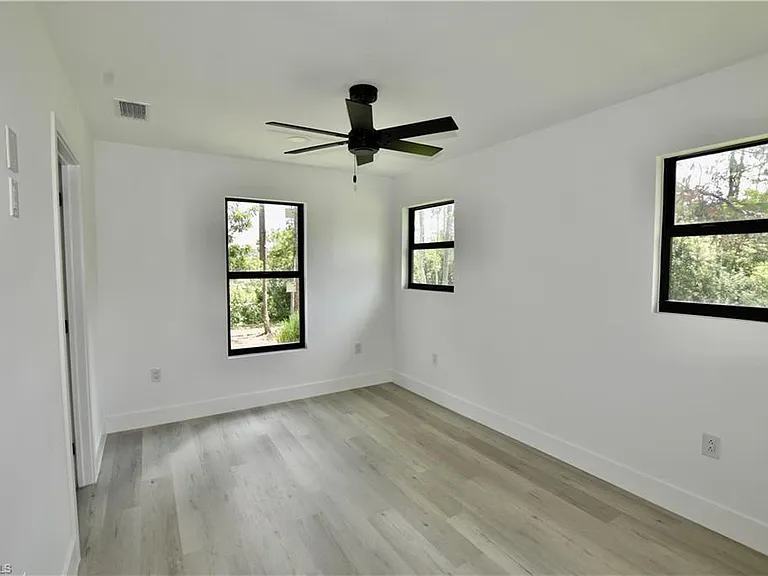 1725 Acremaker Rd — Photo 9