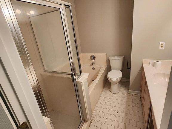 4th image of 6999 Estacada Way S