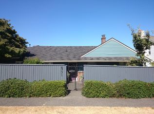 6771 38th Ave SW, Seattle, WA 98126