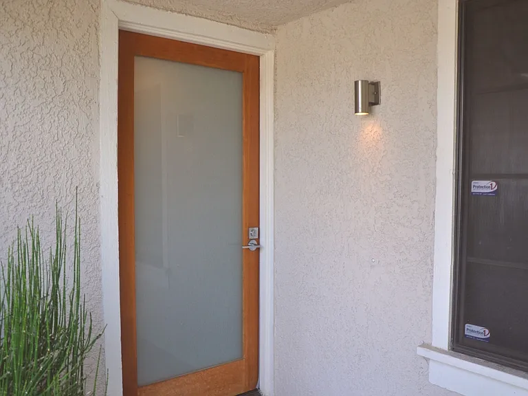 7521 Brookside Rd — Photo 3