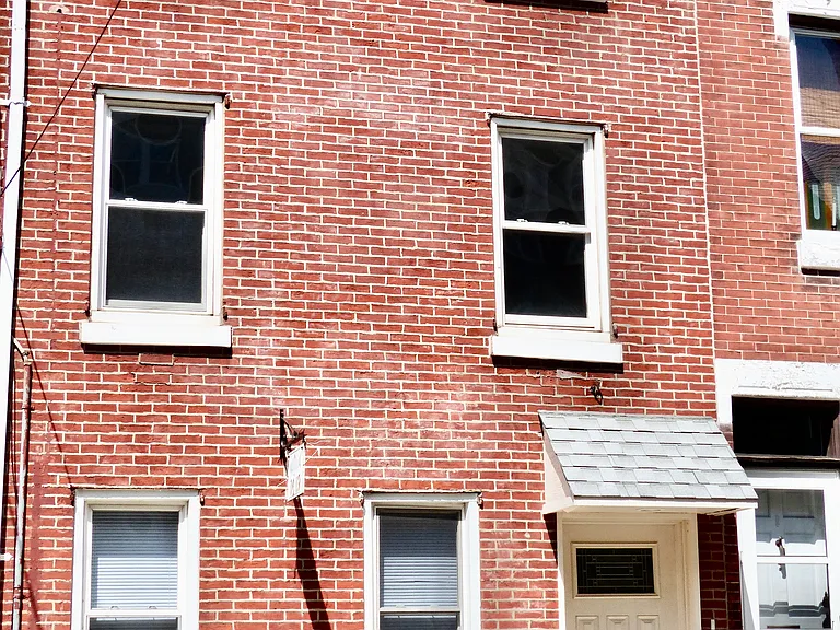 1619 E Berks St — Photo 1