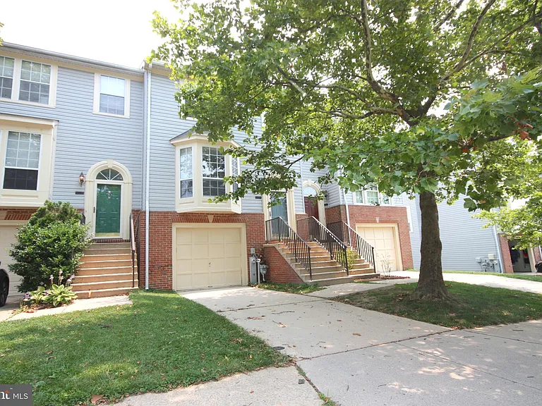 7782 Blueberry Hill Ln — Photo 2