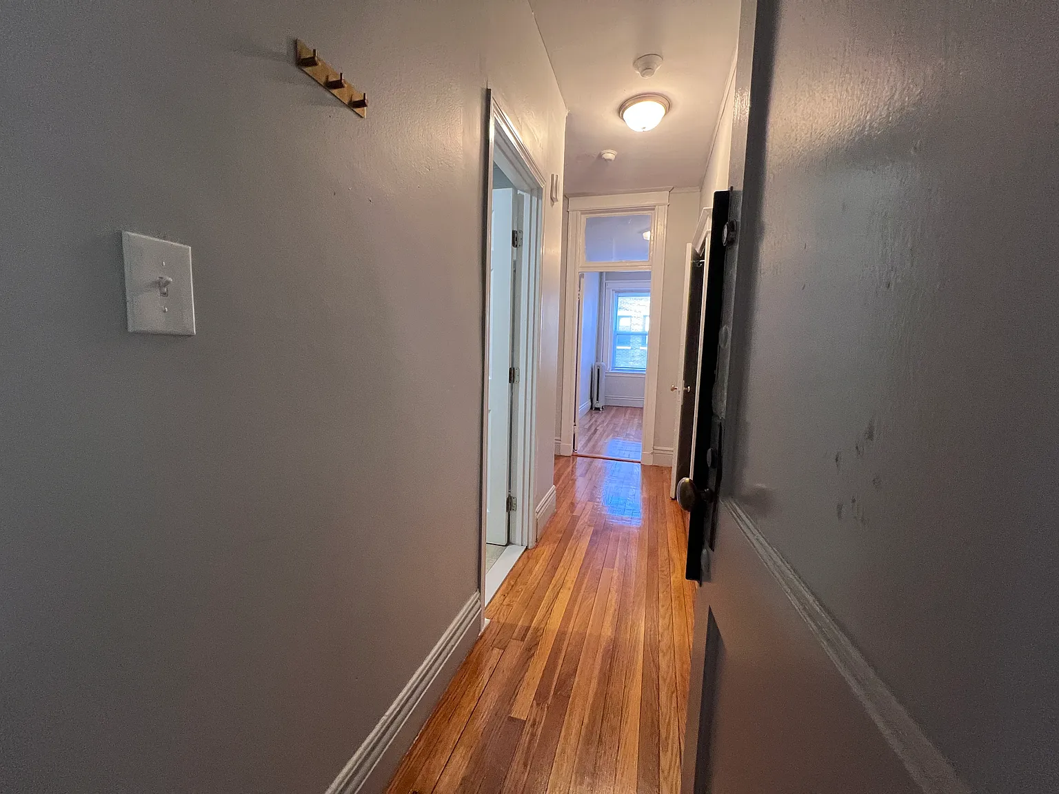 1 bed, 600 sqft, $2,400 — Photo 2