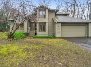 3 Ladyslipper Cir, Amherst, MA 01002