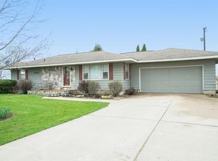 9806 Palmer Rd, Brooklyn, MI 49230