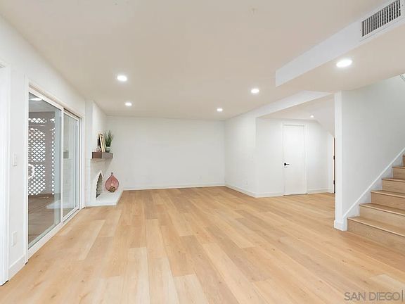 3rd image of 5790 Lone Star Dr