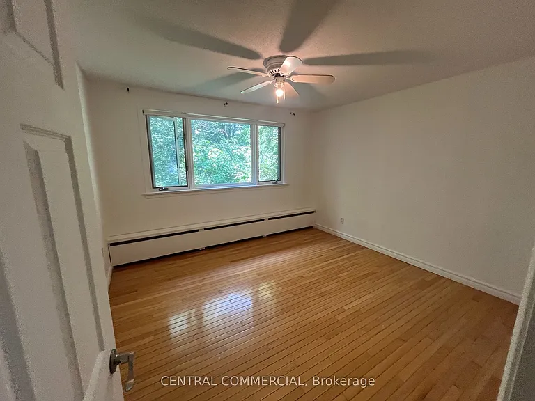 32 Heathview Ave — Photo 9
