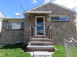 731 123rd St, Flushing, NY 11356