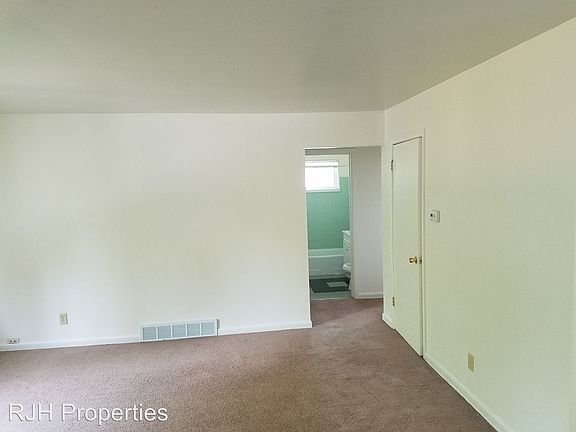 5th image of 6226 W Bobolink Ave APT 3
