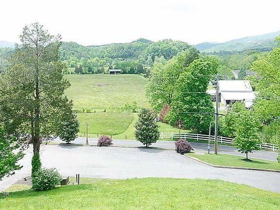 4th image of 16 Mountain Lodge Way Lot 5