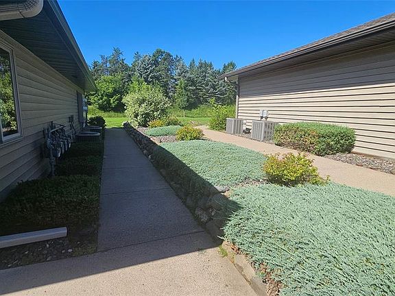 4th image of 15774 Pine Meadows Lane
