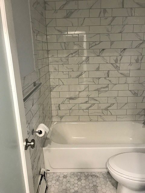 1st image of 205 Great Rd APT A7