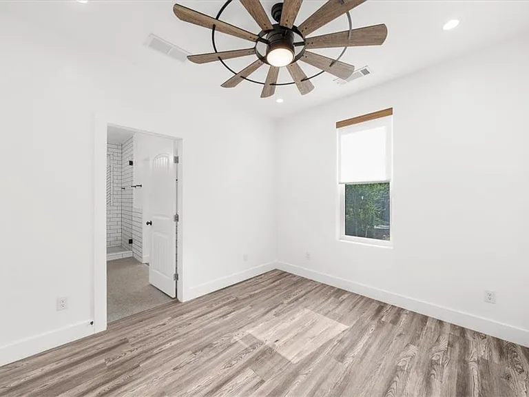 1871 Dyer Cir — Photo 33