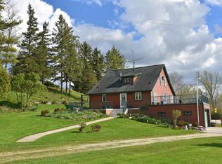 1440 Friess Lake Rd, Hubertus, WI 53033