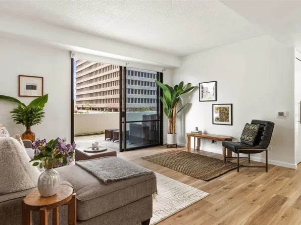 225 Queen St APT 7G, Honolulu, HI 96813