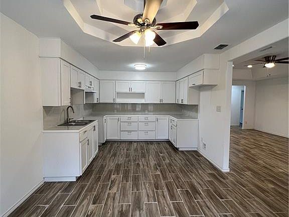 4th image of 323 W Zacatecas St
