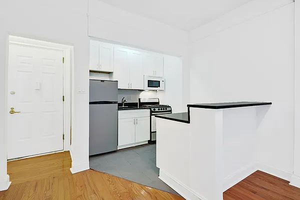 Rented by Cooper & Cooper Real Estate | media 12