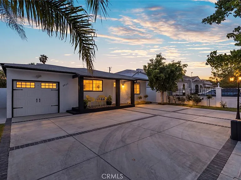 6823 Matilija Ave — Photo 1