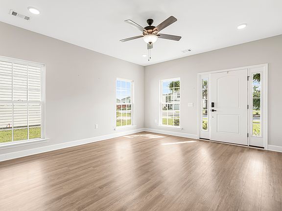 3rd image of 220 James Dr