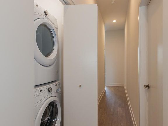 5th image of 846 N Larrabee St #2R