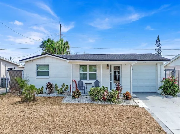 1132 Clairborne St, Holiday, FL 34690