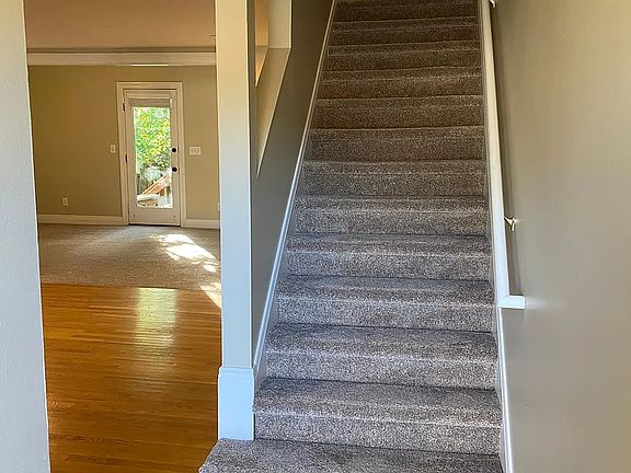 2nd image of 3879 Sugar Creek Dr