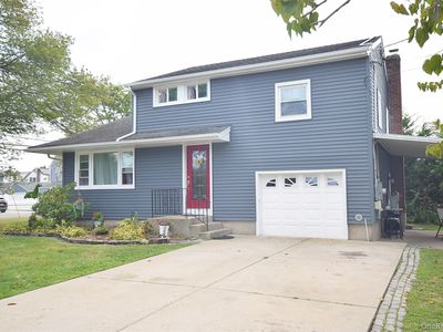 200 Cedar Lane, Babylon, NY, 11702