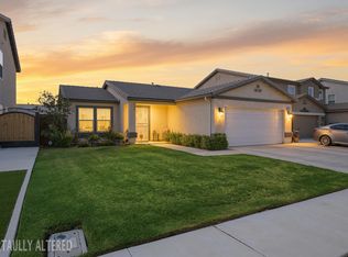 529 Elizabeth Ave, Sanger, CA 93657
