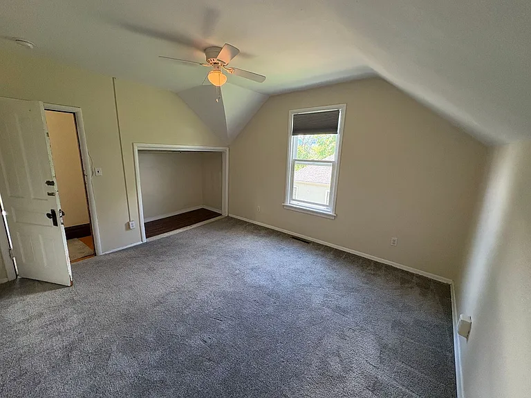 1804 S 6th St W — Photo 19