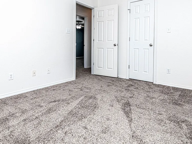 912 Whitetail Ct — Photo 39