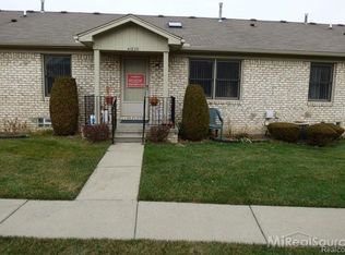 41820 King Edward Ct BUILDING 15, Clinton Township, MI 48038