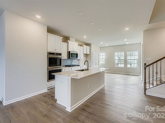 5th image of 4148 Skyboat Cir