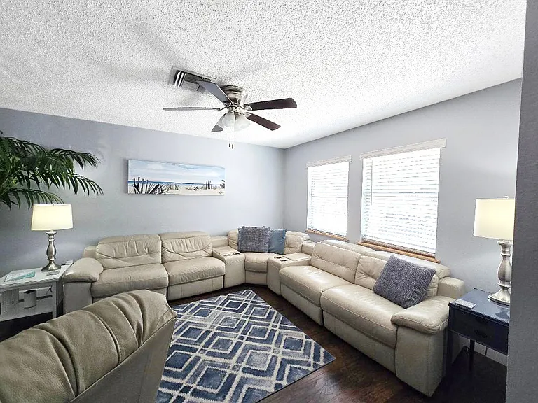 11706 Shady Tree Pl — Photo 4