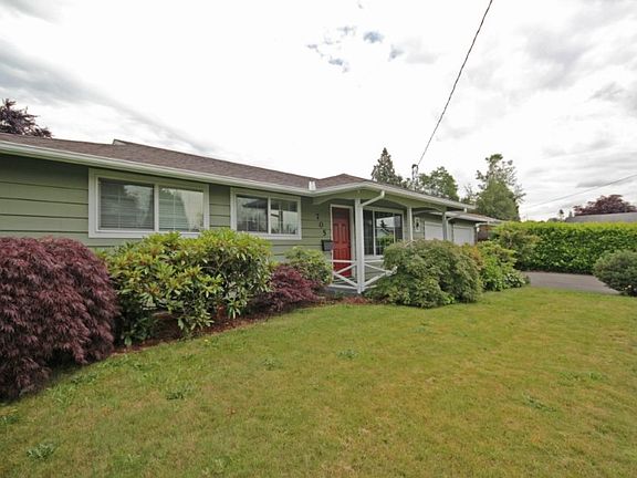 2nd image of 705 Cedar Dr
