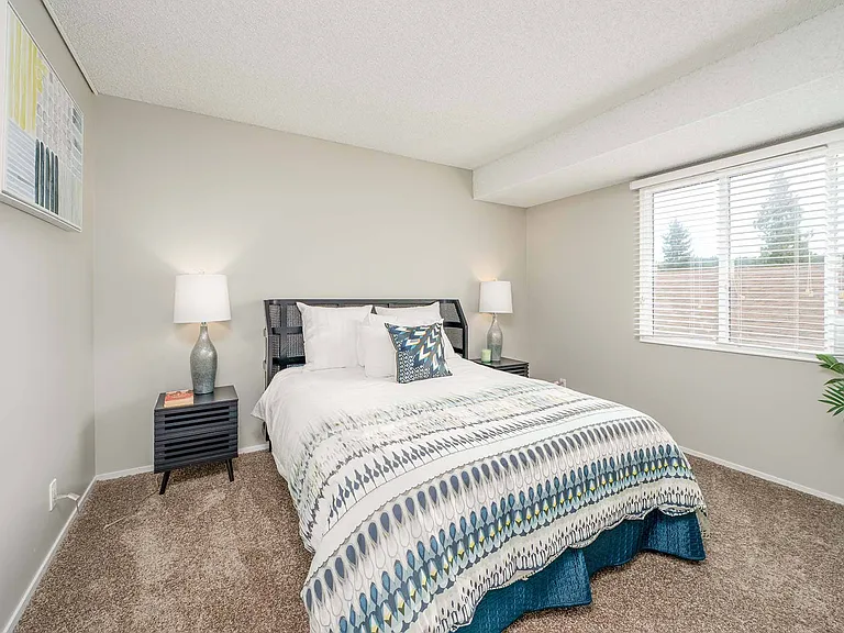 The Regent at Bellevue Way Apartments — Photo 7