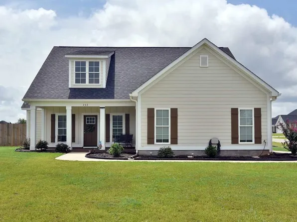203 Hillridge Dr, Leesburg, GA 31763