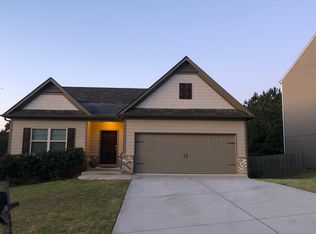 7494 Saint David St, Fairburn, GA 30213