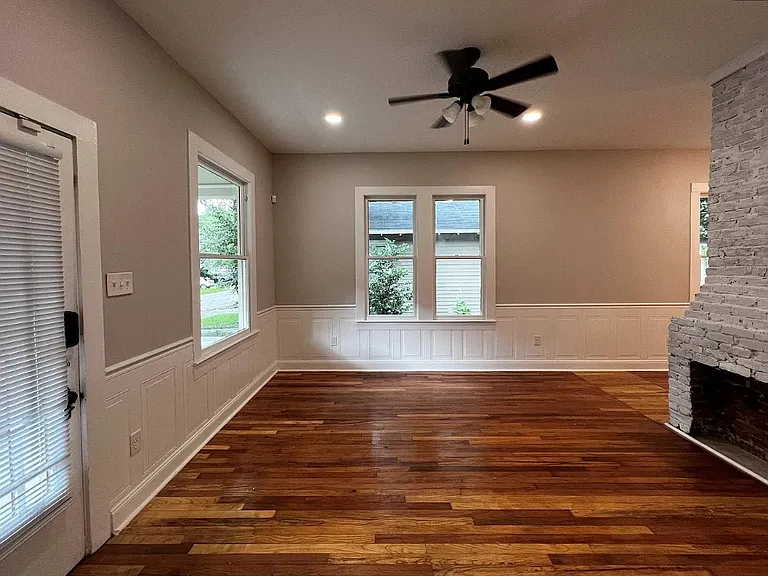 209 S Fulton St — Photo 15