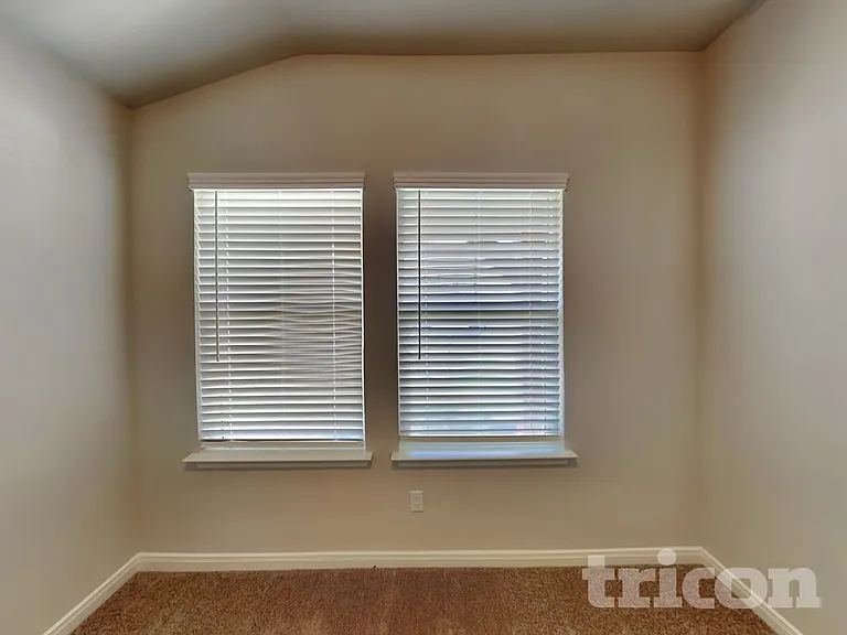 5504 Shasta Pl — Photo 13