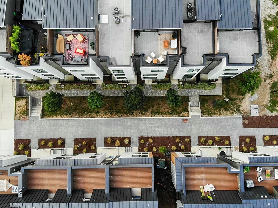 1st image of 512 Gordon St #605