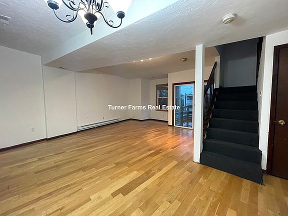 5th image of 89 Sheridan St #1A