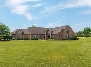 106 Phyllis Ct, Moyock, NC 27958