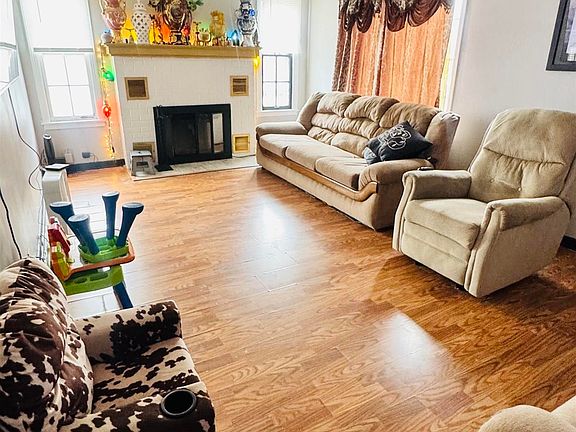 3rd image of 1015 N 13th St