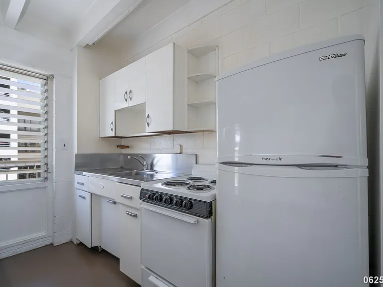 629 Piikoi St #L — Photo 11