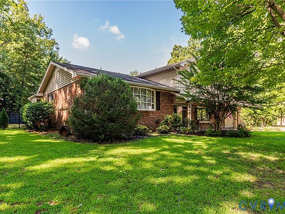 5th image of 14500 Alberta Ct