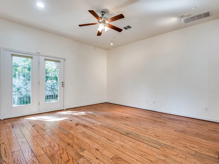 4225 McKinney Ave #11 — Photo 11