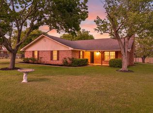 776 April Ln, China Spring, TX 76633